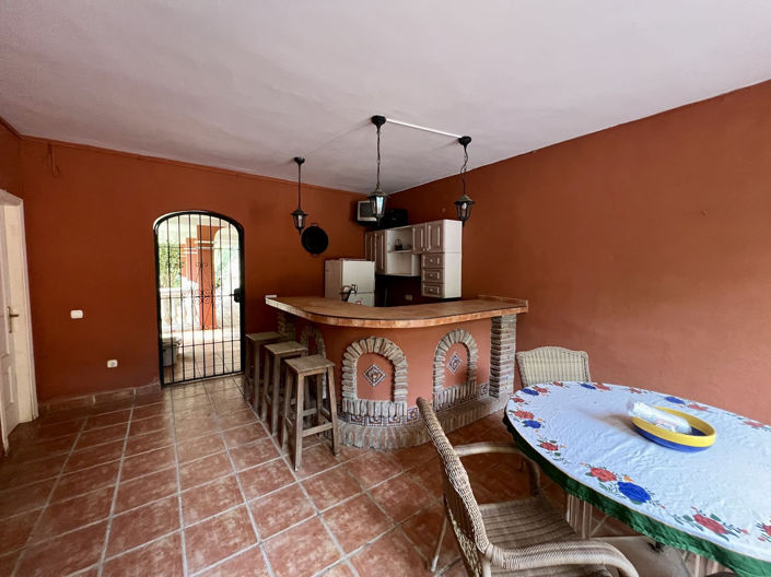 Image No.32-8 Bed Villa for sale