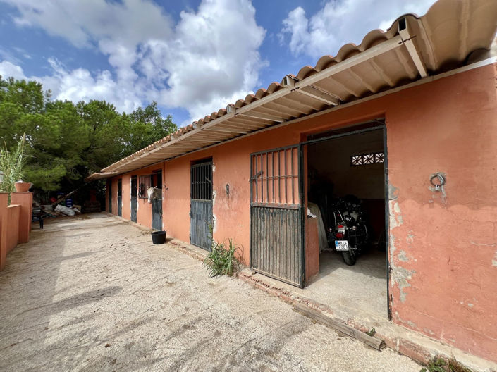 Image No.4-8 Bed Villa for sale