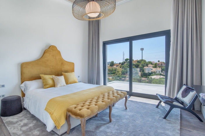 Image No.15-7 Bed Villa for sale