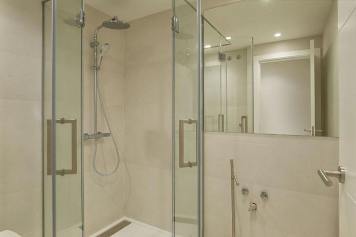 Image No.17-7 Bed Villa for sale