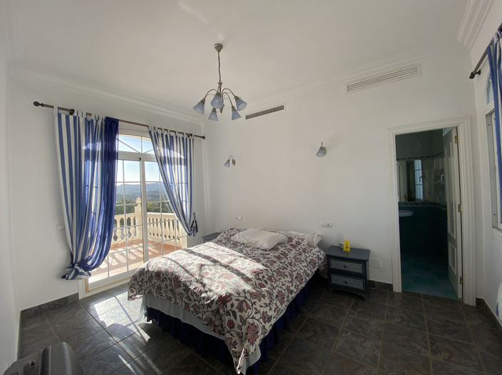 Image No.26-5 Bed Villa for sale