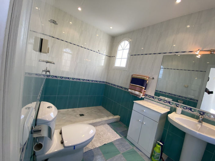 Image No.38-5 Bed Villa for sale