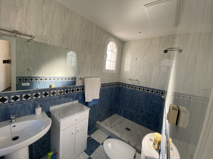 Image No.40-5 Bed Villa for sale