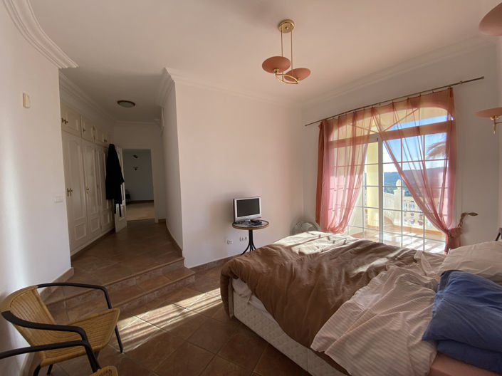 Image No.42-5 Bed Villa for sale