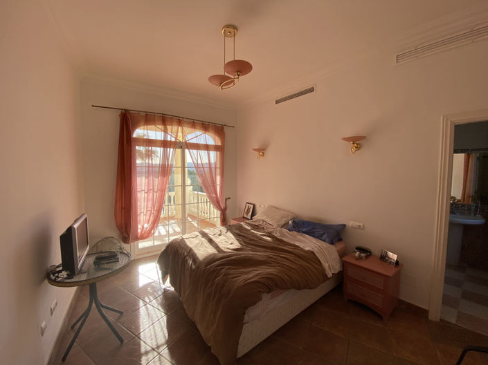 Image No.45-5 Bed Villa for sale