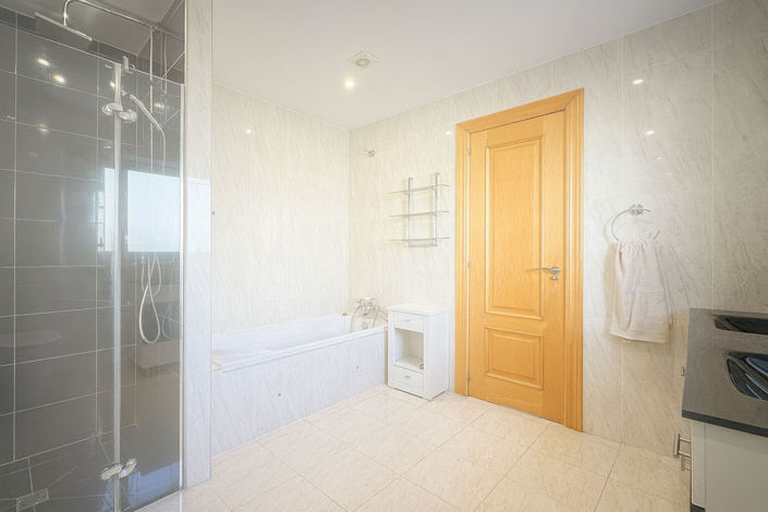 Image No.34-4 Bed Villa for sale