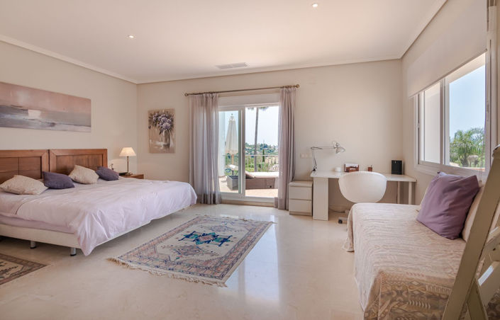 Image No.11-6 Bed Villa for sale