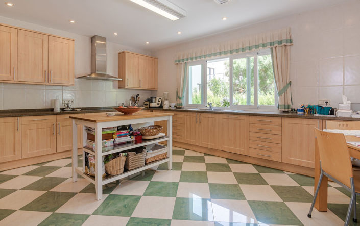 Image No.18-6 Bed Villa for sale