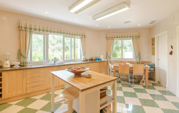 Image No.19-6 Bed Villa for sale