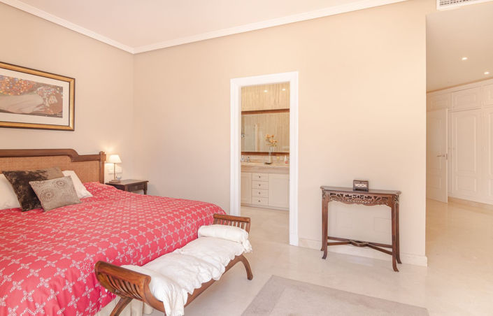 Image No.27-6 Bed Villa for sale