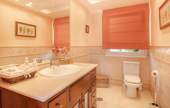 Image No.31-6 Bed Villa for sale