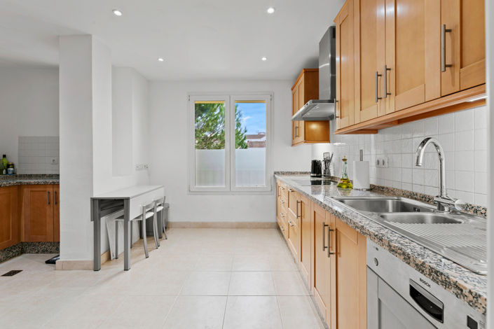 Image No.17-3 Bed Penthouse for sale