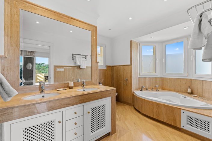 Image No.7-3 Bed Penthouse for sale