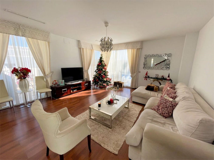 Image No.25-4 Bed Villa for sale