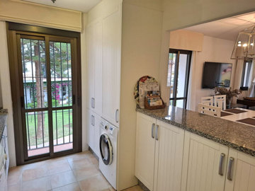 15-11d12f2f454f2f5e9b981fdd8b901d51