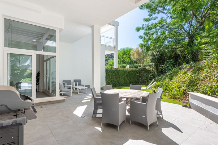 Image No.11-3 Bed Apartment for sale