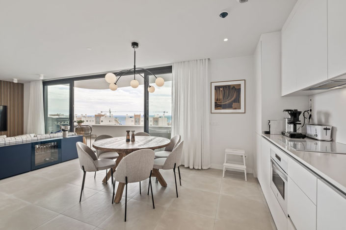 Image No.7-2 Bed Apartment for sale