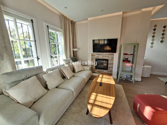 Image No.10-3 Bed Apartment for sale