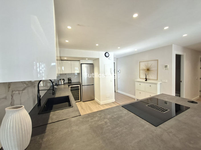 Image No.21-3 Bed Apartment for sale