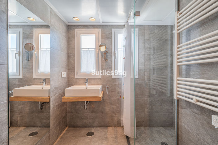 Image No.31-5 Bed Villa for sale