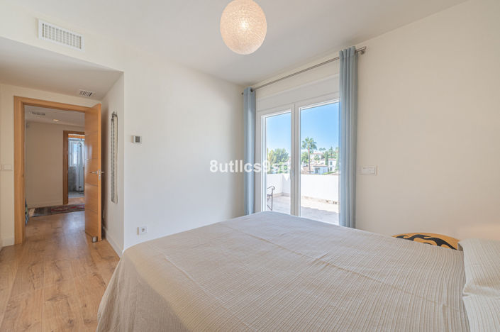 Image No.37-5 Bed Villa for sale