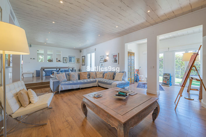 Image No.7-5 Bed Villa for sale