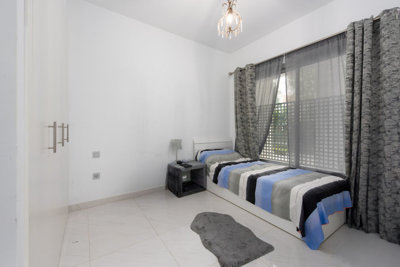 11-20939a0134ad724a8cb2a801094d15a4