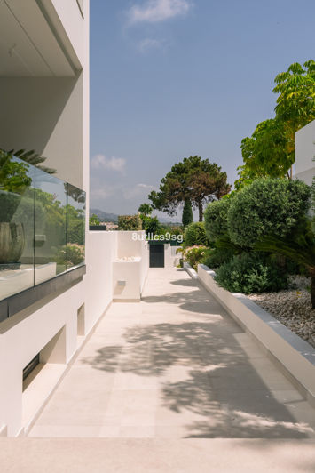 Image No.48-5 Bed Villa for sale