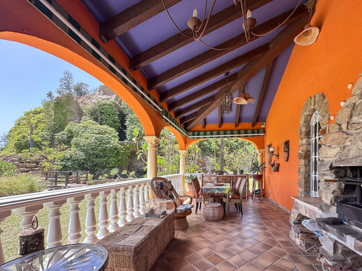 Image No.13-9 Bed Villa for sale