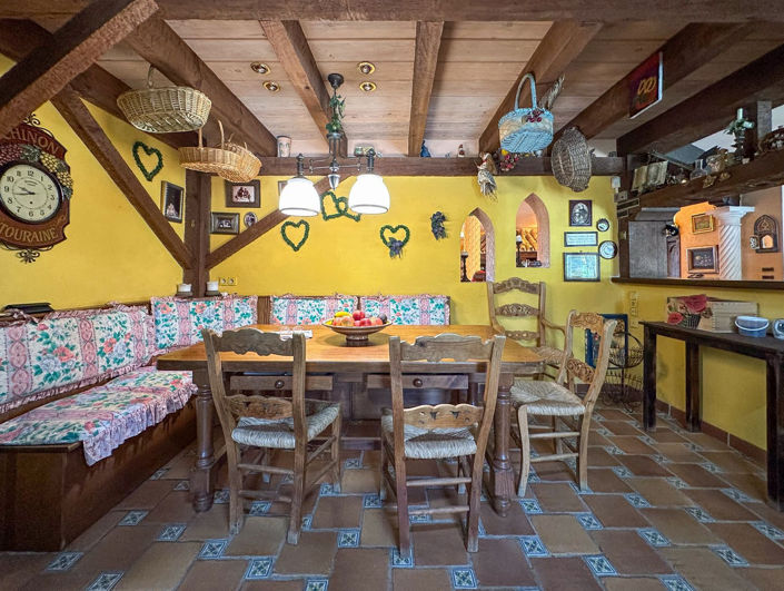 Image No.22-9 Bed Villa for sale