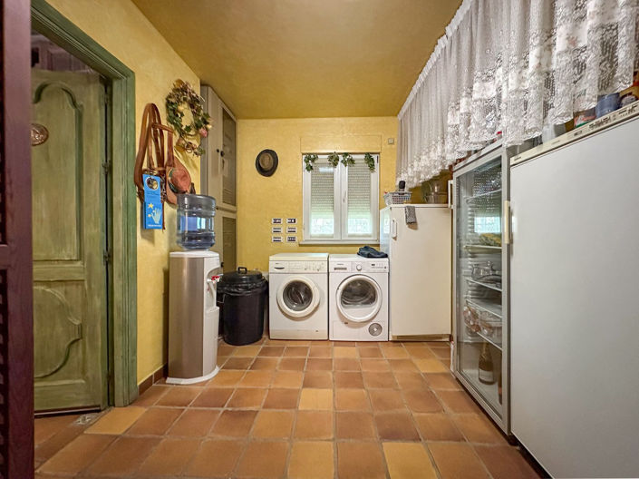 Image No.24-9 Bed Villa for sale