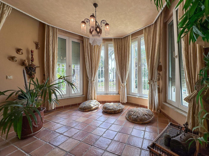 Image No.29-9 Bed Villa for sale