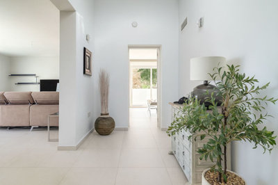 8-e64a9055bba3e77ac8aca3b893cdf826