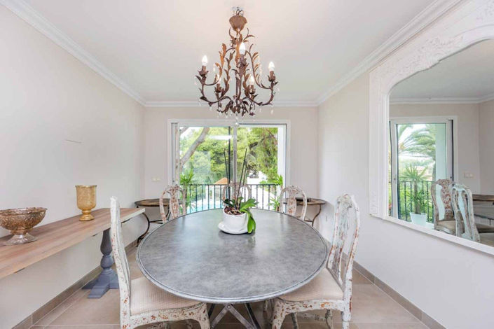 Image No.11-6 Bed Villa for sale