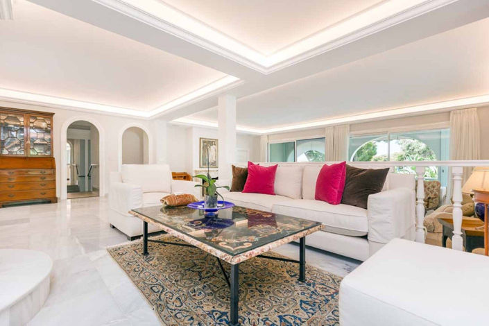 Image No.13-6 Bed Villa for sale