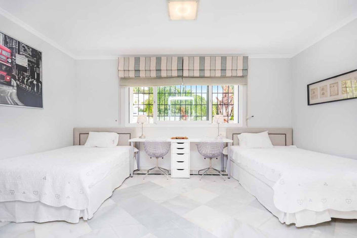 Image No.18-6 Bed Villa for sale