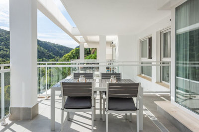 9-467d0cee5b725f3ef65f102a0c2e69c0