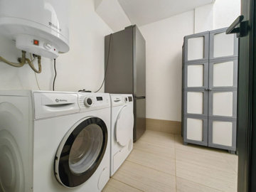 12-53013098fcab6c38b1379cd33298e050