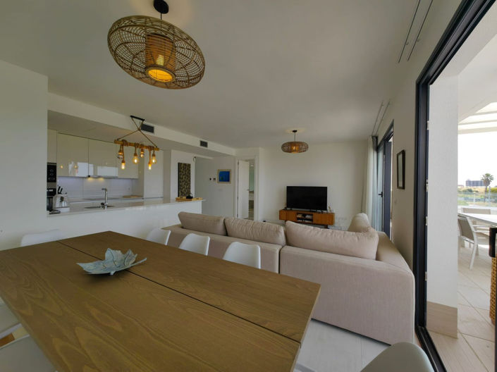 Image No.20-3 Bed Apartment for sale