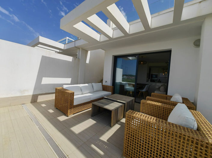 Image No.24-3 Bed Apartment for sale
