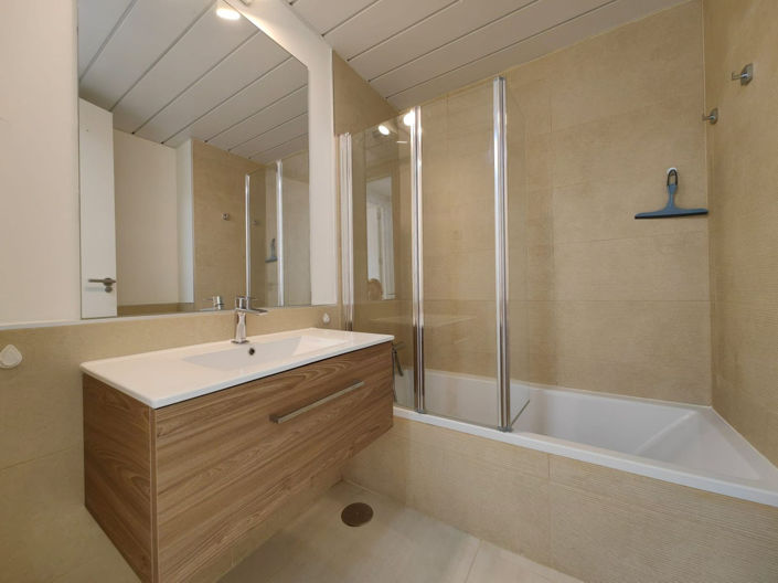 Image No.36-3 Bed Apartment for sale