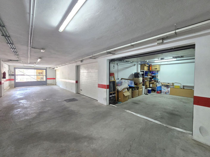 Image No.18-4 Bed Townhouse for sale