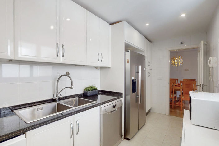 Image No.16-3 Bed Apartment for sale