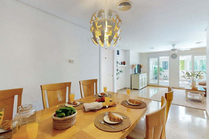 Image No.24-3 Bed Apartment for sale