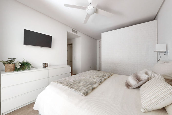 Image No.8-3 Bed Apartment for sale