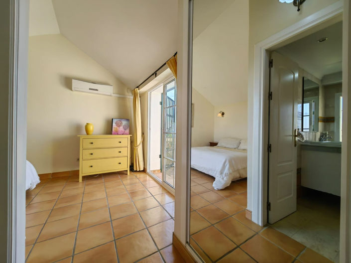 Image No.40-3 Bed Villa for sale