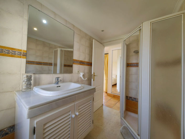 Image No.41-3 Bed Villa for sale