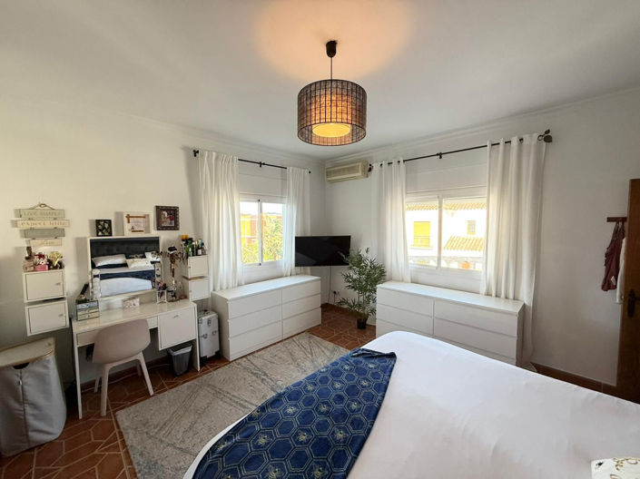 Image No.11-5 Bed Villa for sale