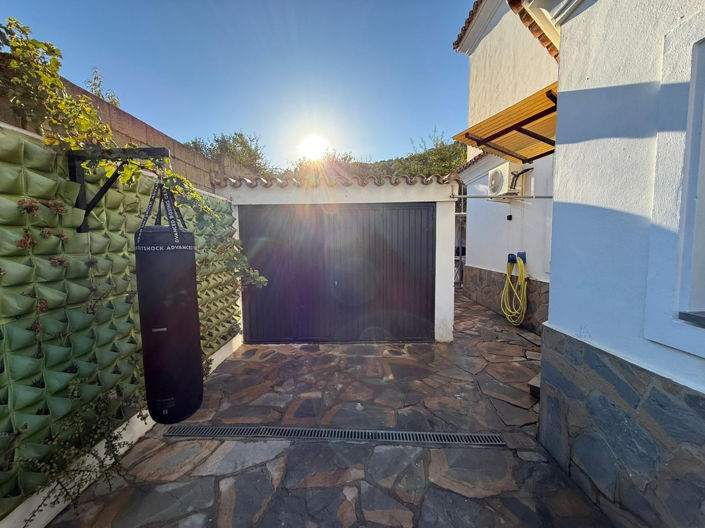 Image No.25-5 Bed Villa for sale