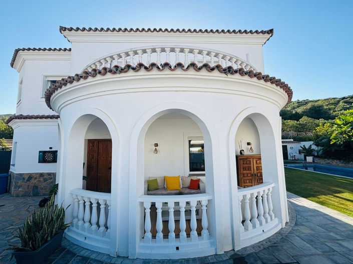 Image No.3-5 Bed Villa for sale